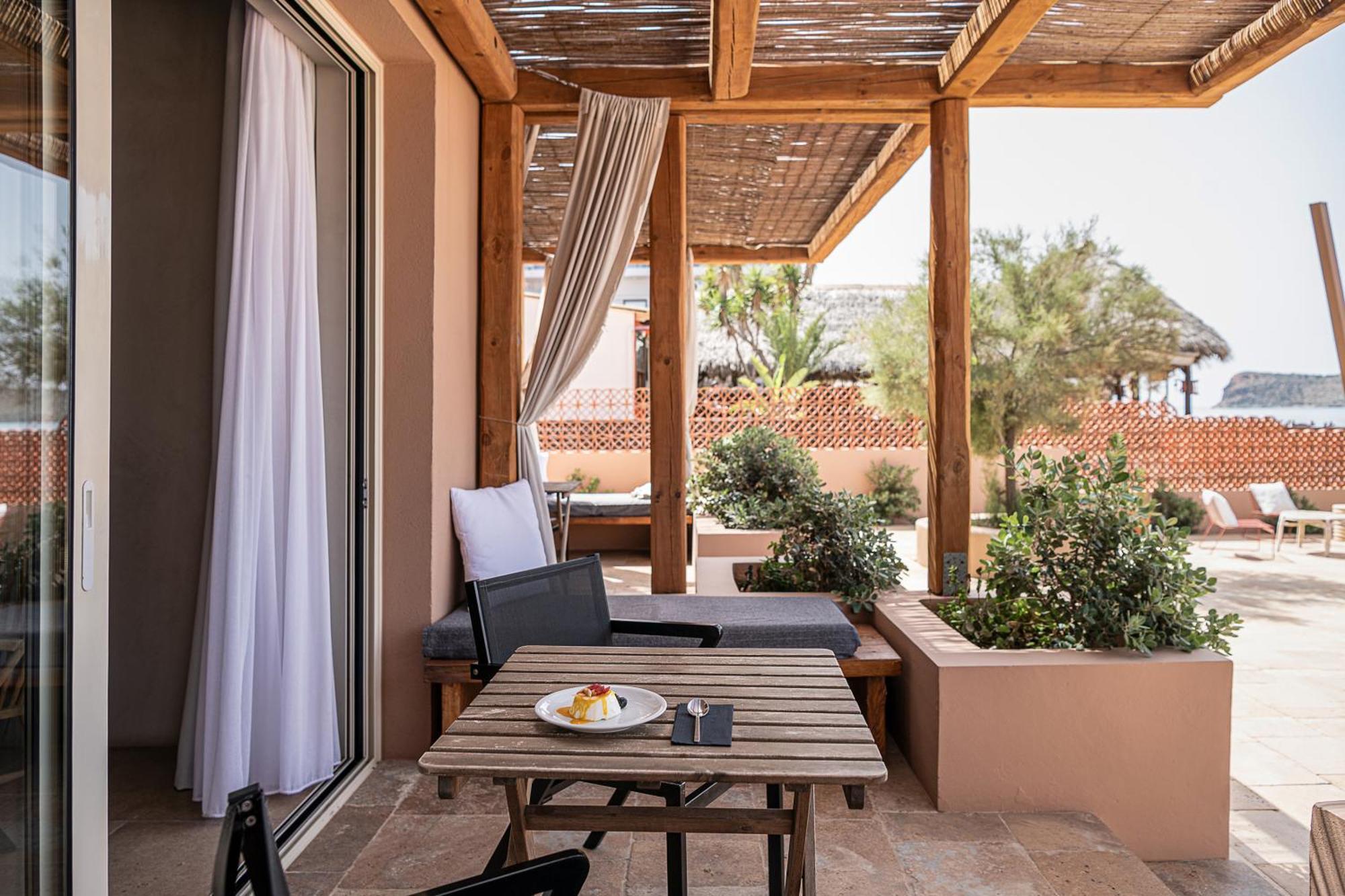 The Theodore Boutique Hotel- Adults Only 16 Plus Agia Marina Екстериор снимка